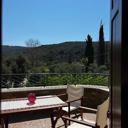Holiday home Iliotropio *
